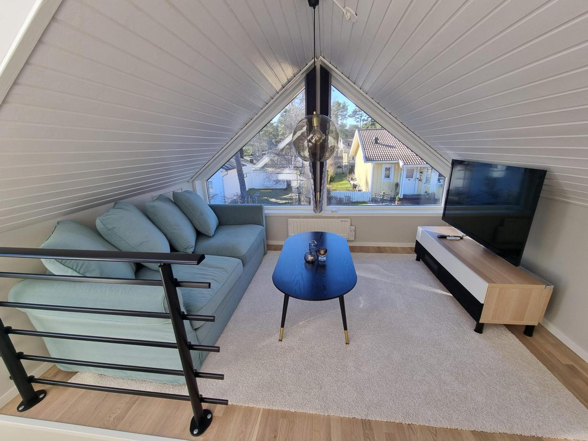 Charming 2-Floor House By The Sea In Ahus Swedenヴィラ エクステリア 写真